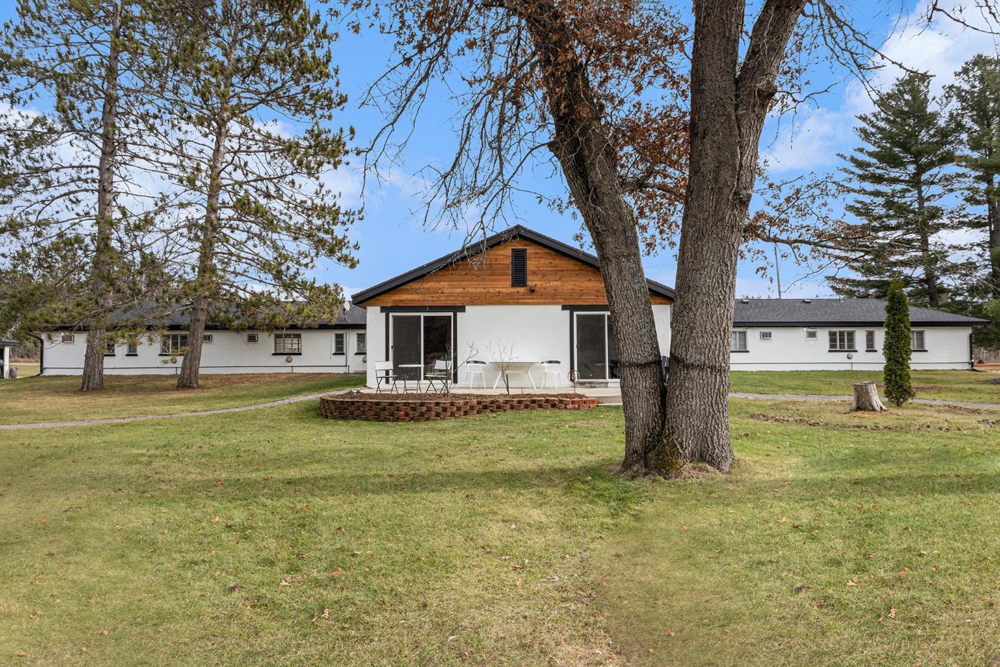 The Windmoor Lodge Grayling Exterior photo